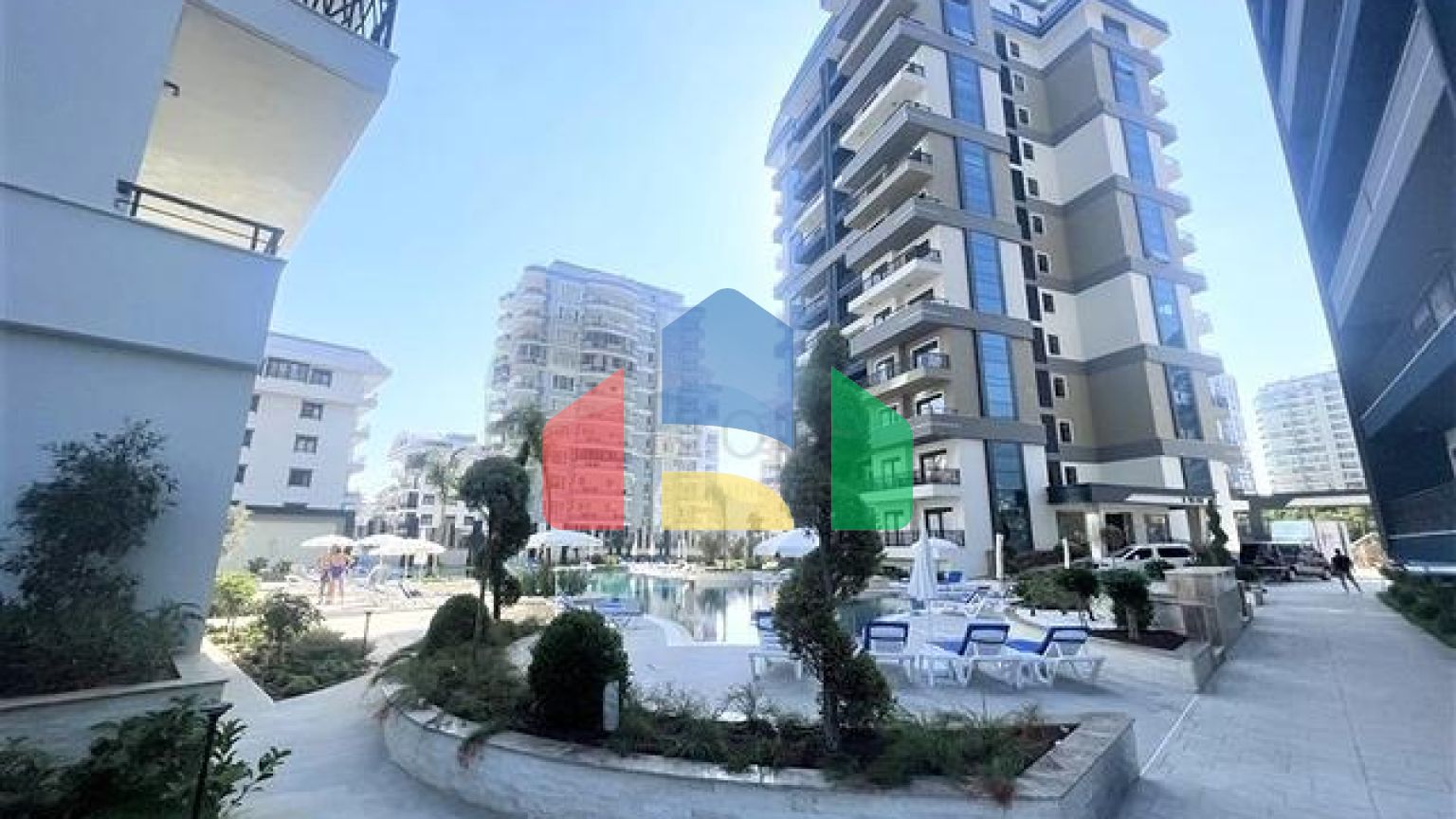 Апартаменти 2+1 в елітному житловому комплексі в Махмутларі