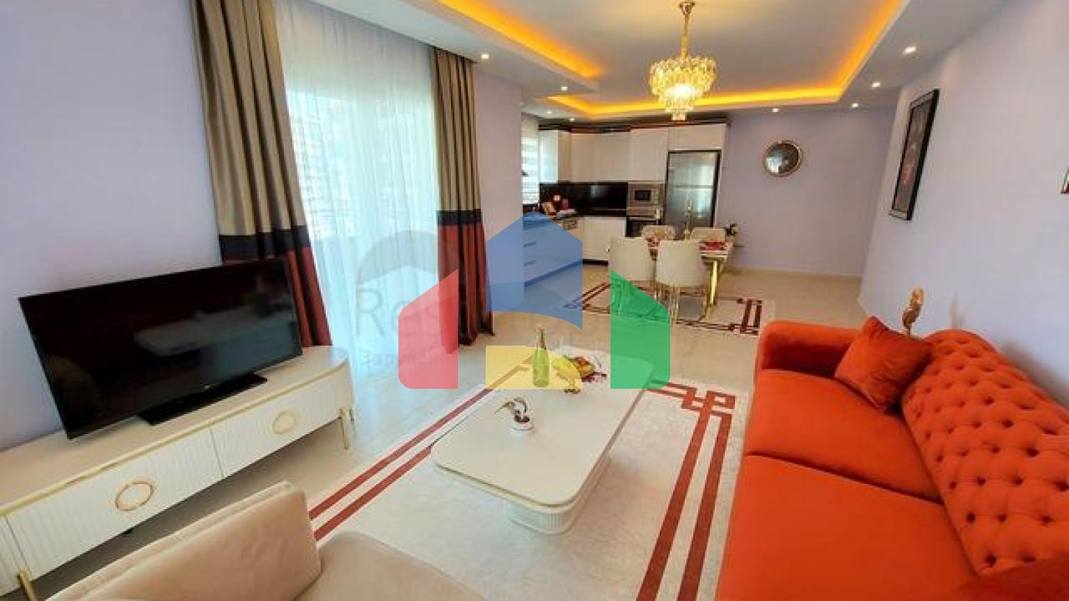 Просторная квартира 2+1 в 500 метрах от моря