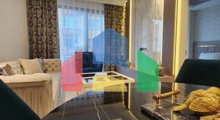 One-bedroom apartment in a complex on the first line in Mahmutlar