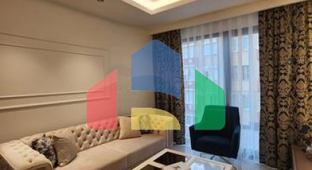 One-bedroom apartment in a complex on the first line in Mahmutlar