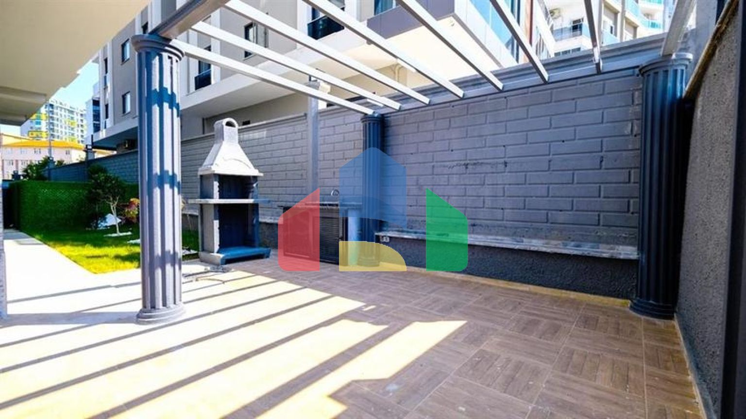 Квартира 1+1 в районе Махмутлар