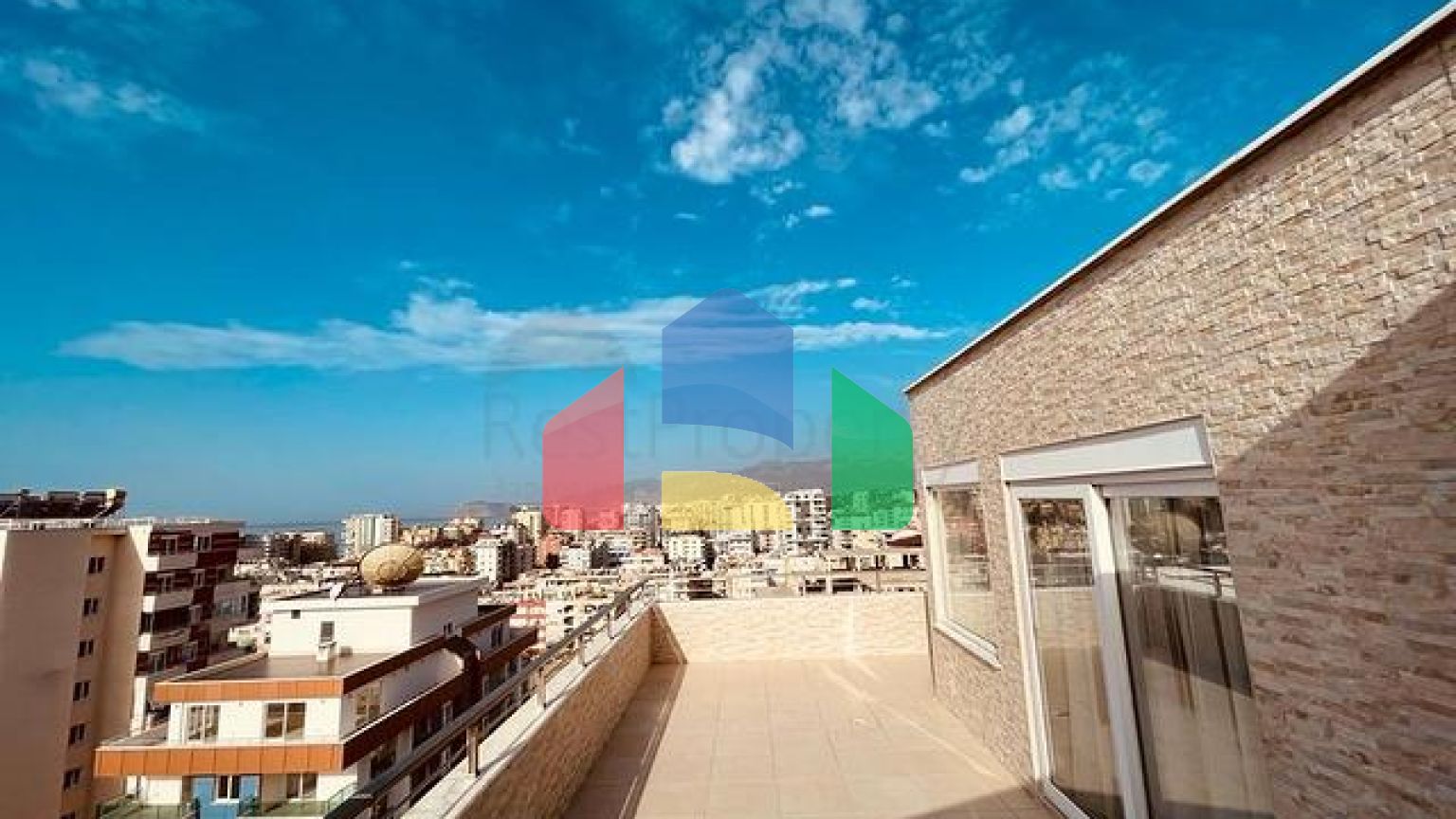 Пентхаус с невероятным панорамным видом