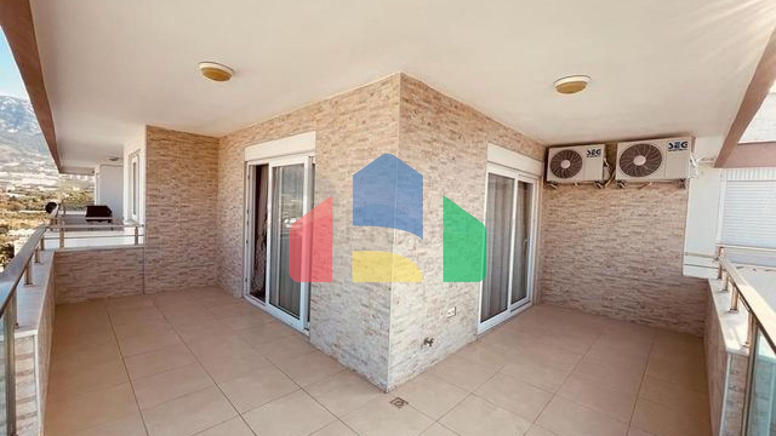 Пентхаус с невероятным панорамным видом