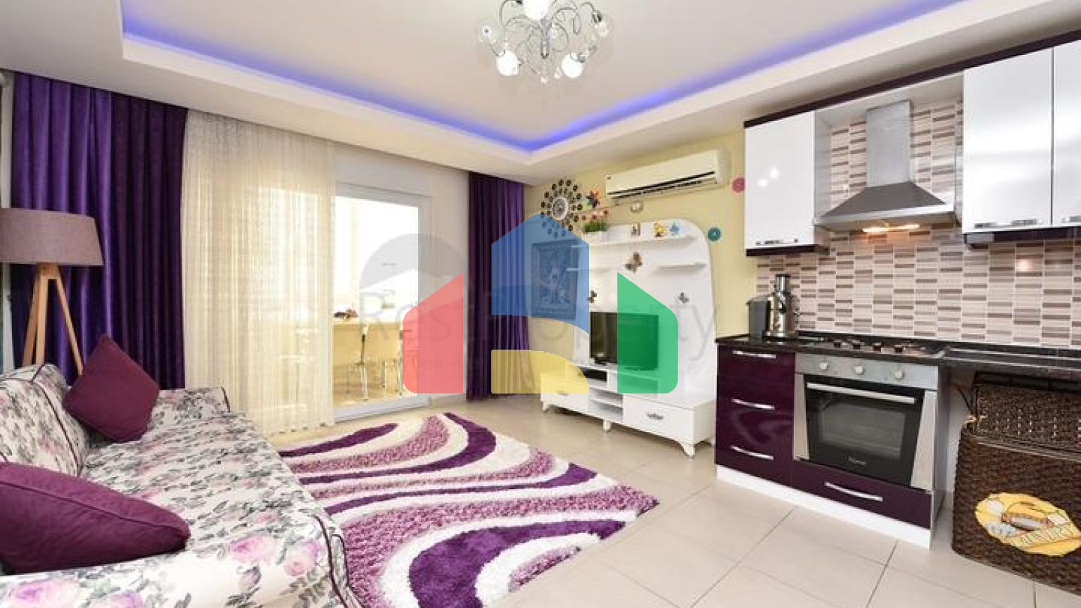 Меблированная квартира планировки 1+1 в районе Махмутлар