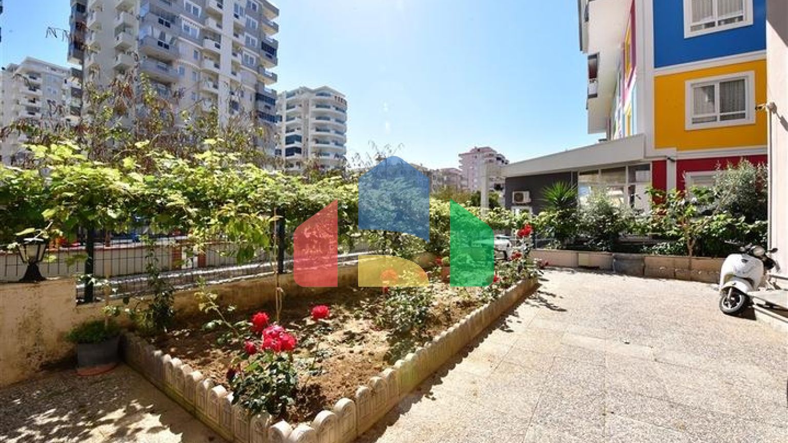 Меблированная квартира планировки 1+1 в районе Махмутлар