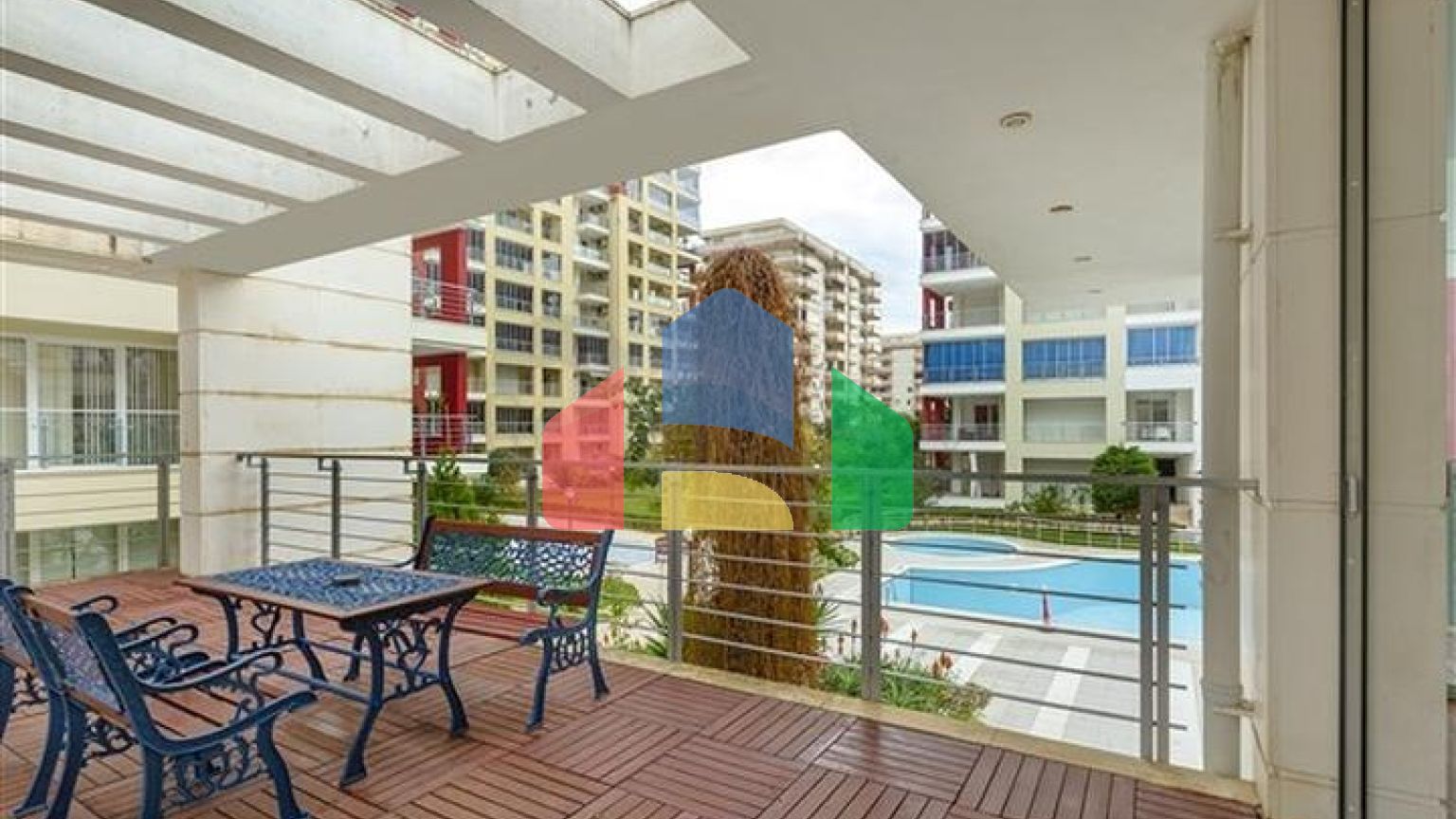 Просторная квартира в районе Махмутлар