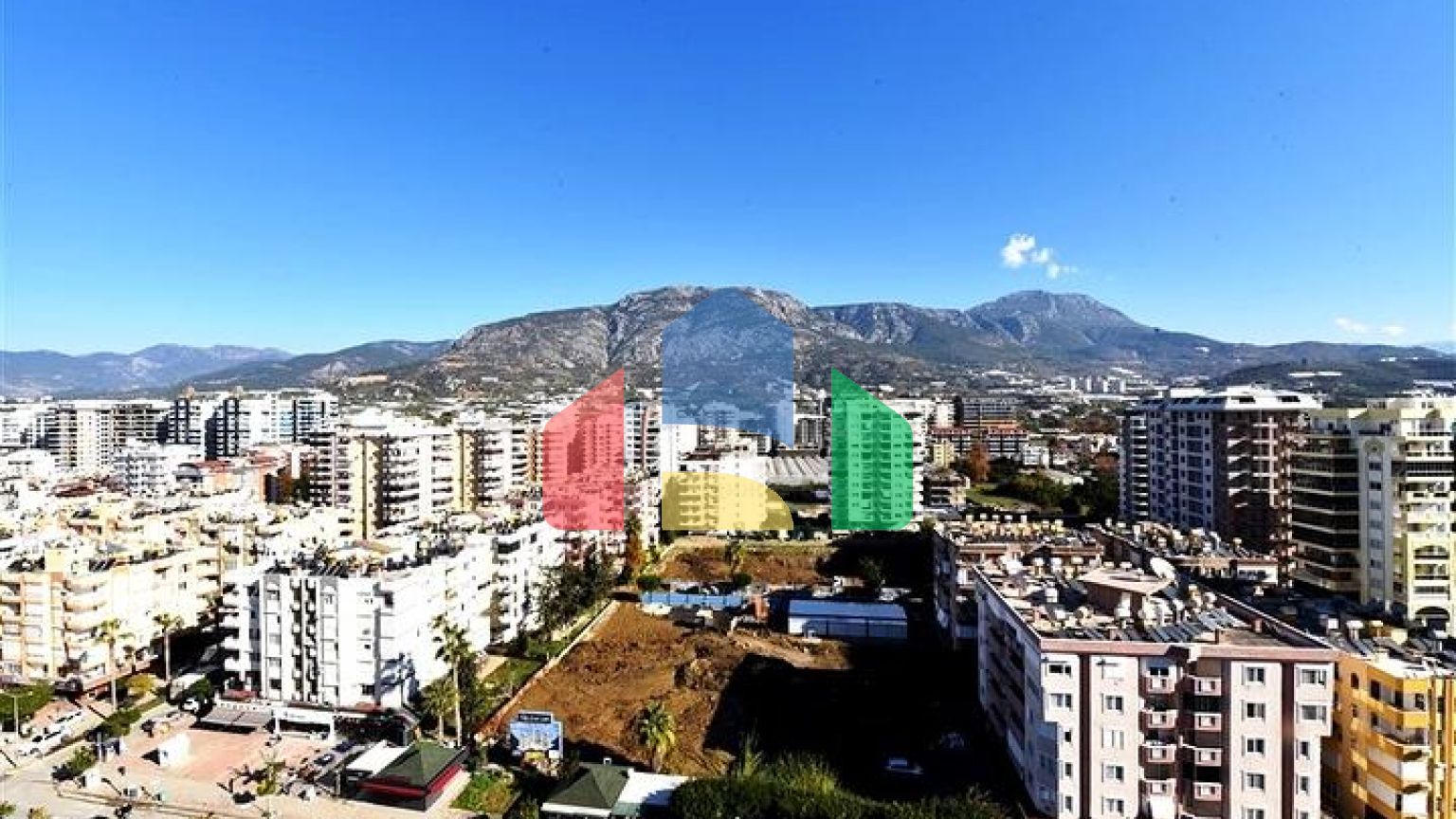 Огромная видовая квартира 3+1 на первой береговой линии