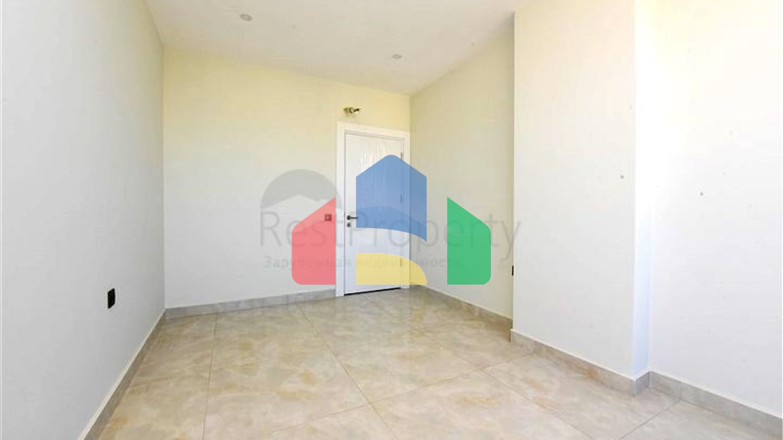 Огромная видовая квартира 3+1 на первой береговой линии