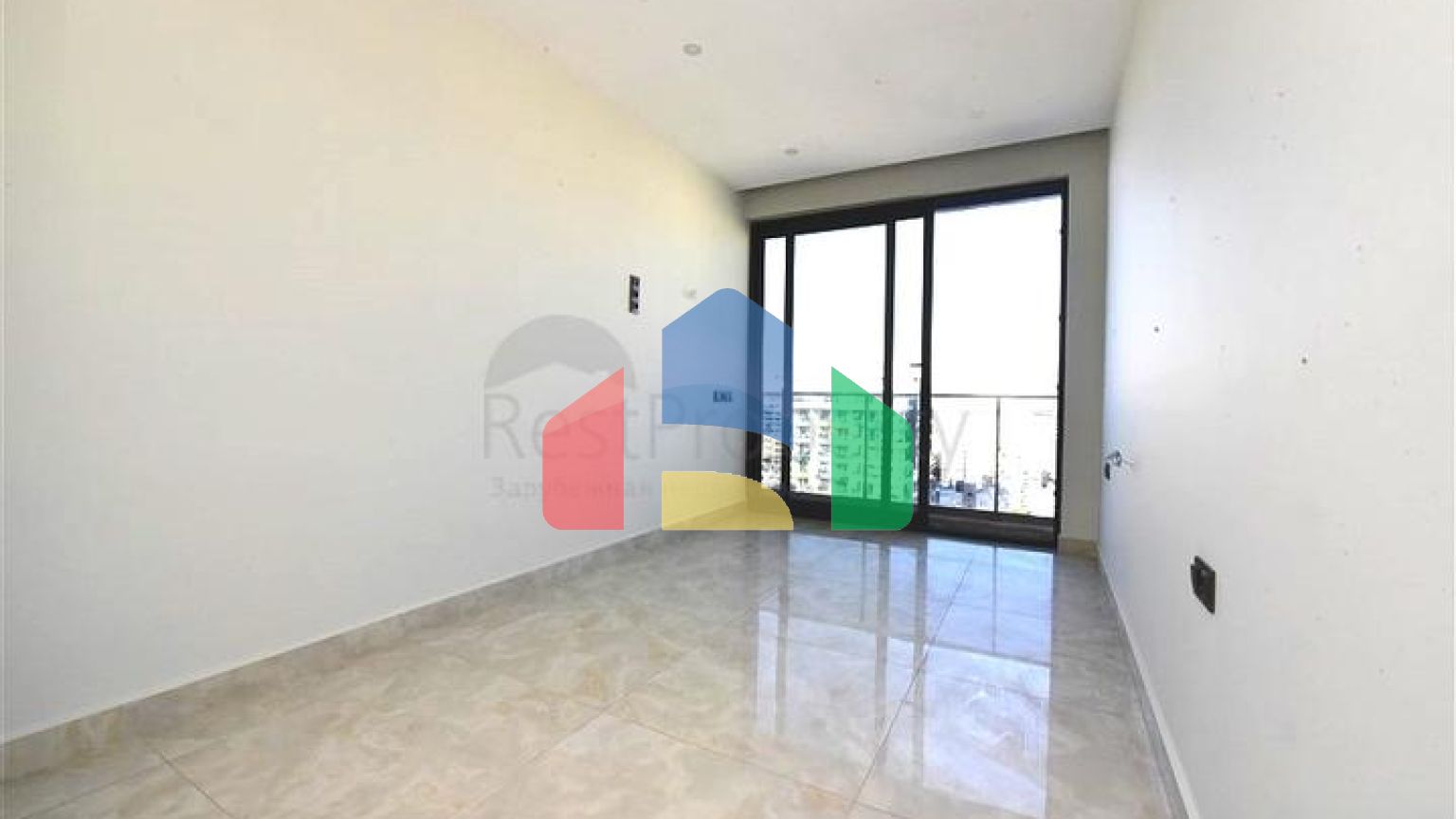 Огромная видовая квартира 3+1 на первой береговой линии