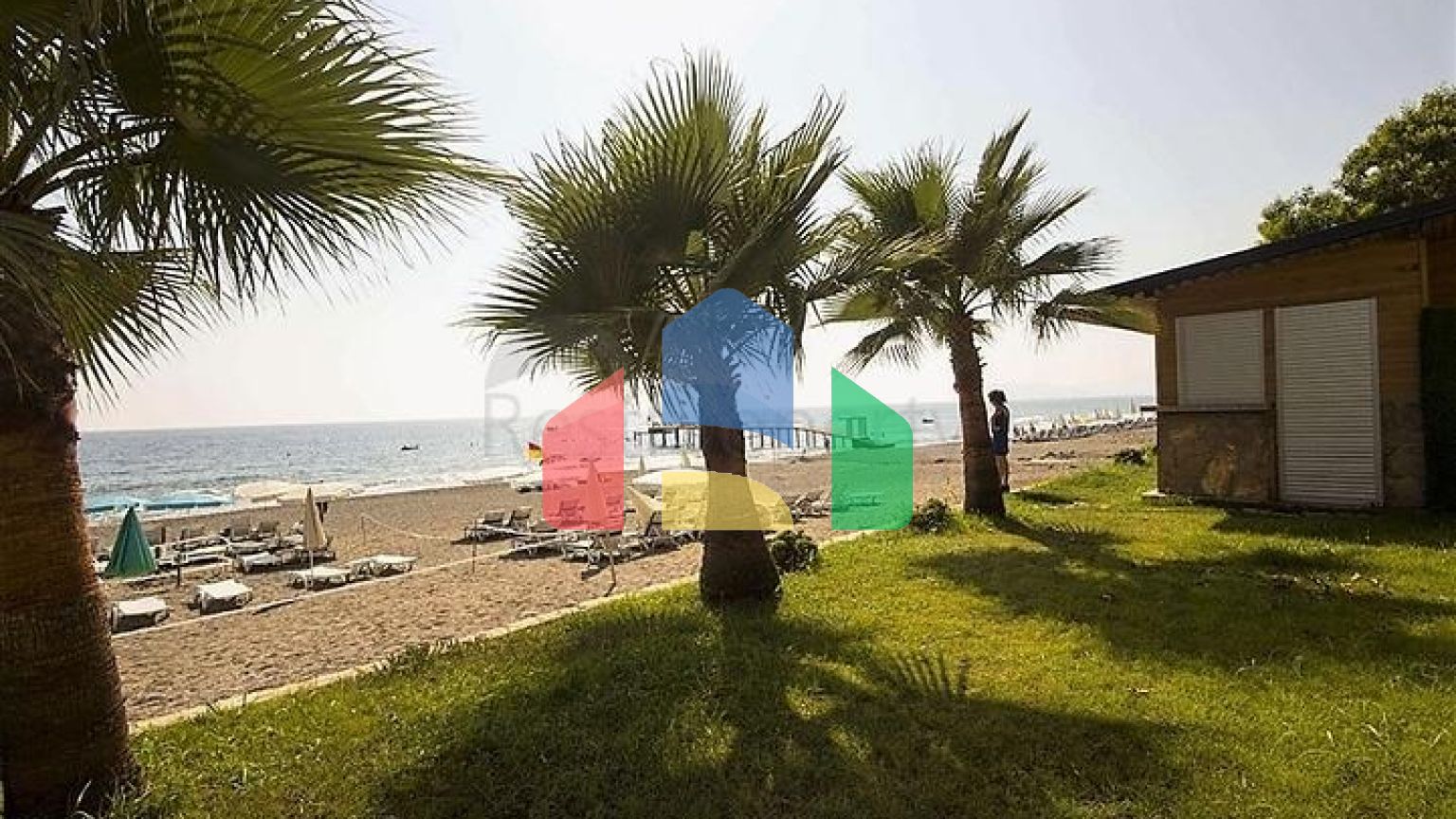 Огромная видовая квартира 3+1 на первой береговой линии