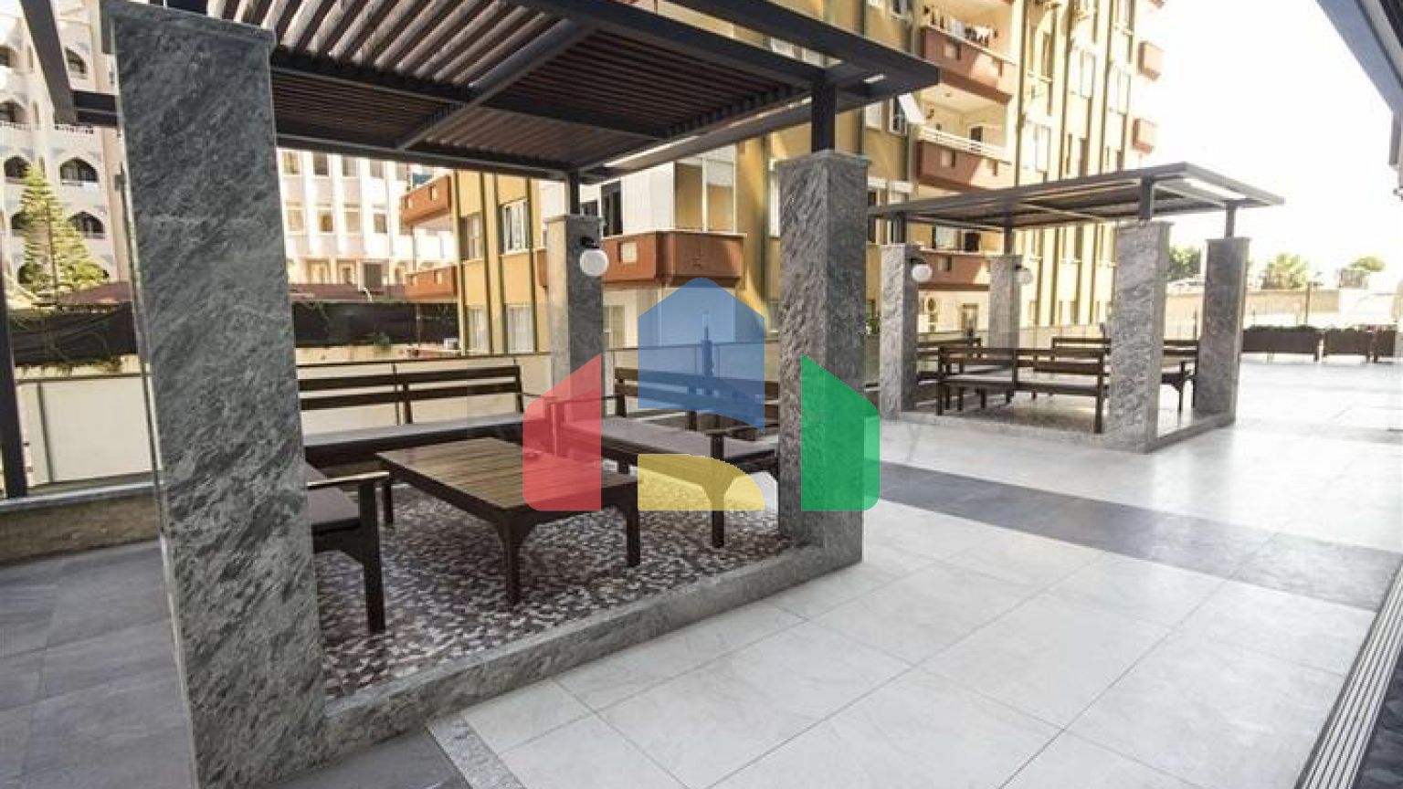 Огромная видовая квартира 3+1 на первой береговой линии