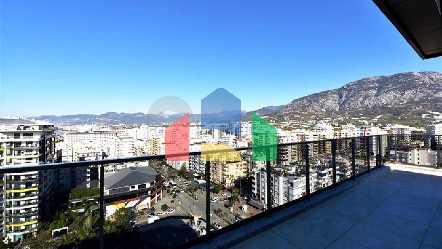 Огромная видовая квартира 3+1 на первой береговой линии