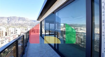 Огромная видовая квартира 3+1 на первой береговой линии