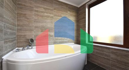 Простора трикімнатна квартира на першій береговій лінії Простора трикімнатна квартира на першій береговій лінії