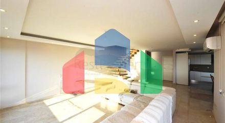 Простора трикімнатна квартира на першій береговій лінії Простора трикімнатна квартира на першій береговій лінії