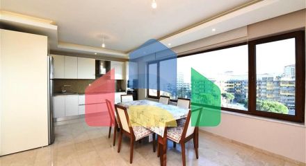 Простора трикімнатна квартира на першій береговій лінії Простора трикімнатна квартира на першій береговій лінії