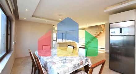 Простора трикімнатна квартира на першій береговій лінії Простора трикімнатна квартира на першій береговій лінії