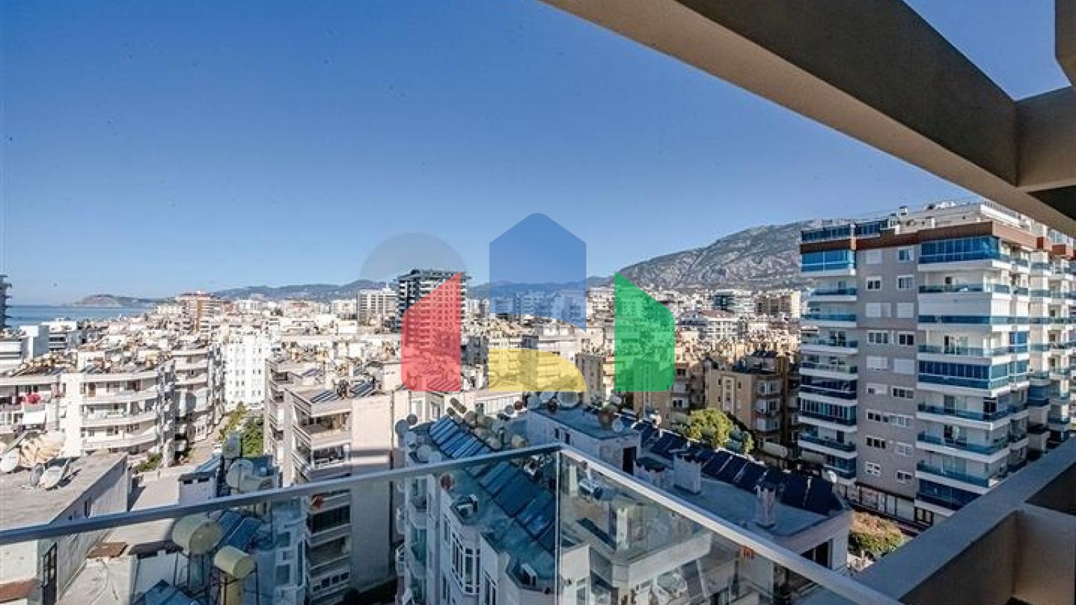 Квартиры в премиум комплексе на берегу Средиземного моря