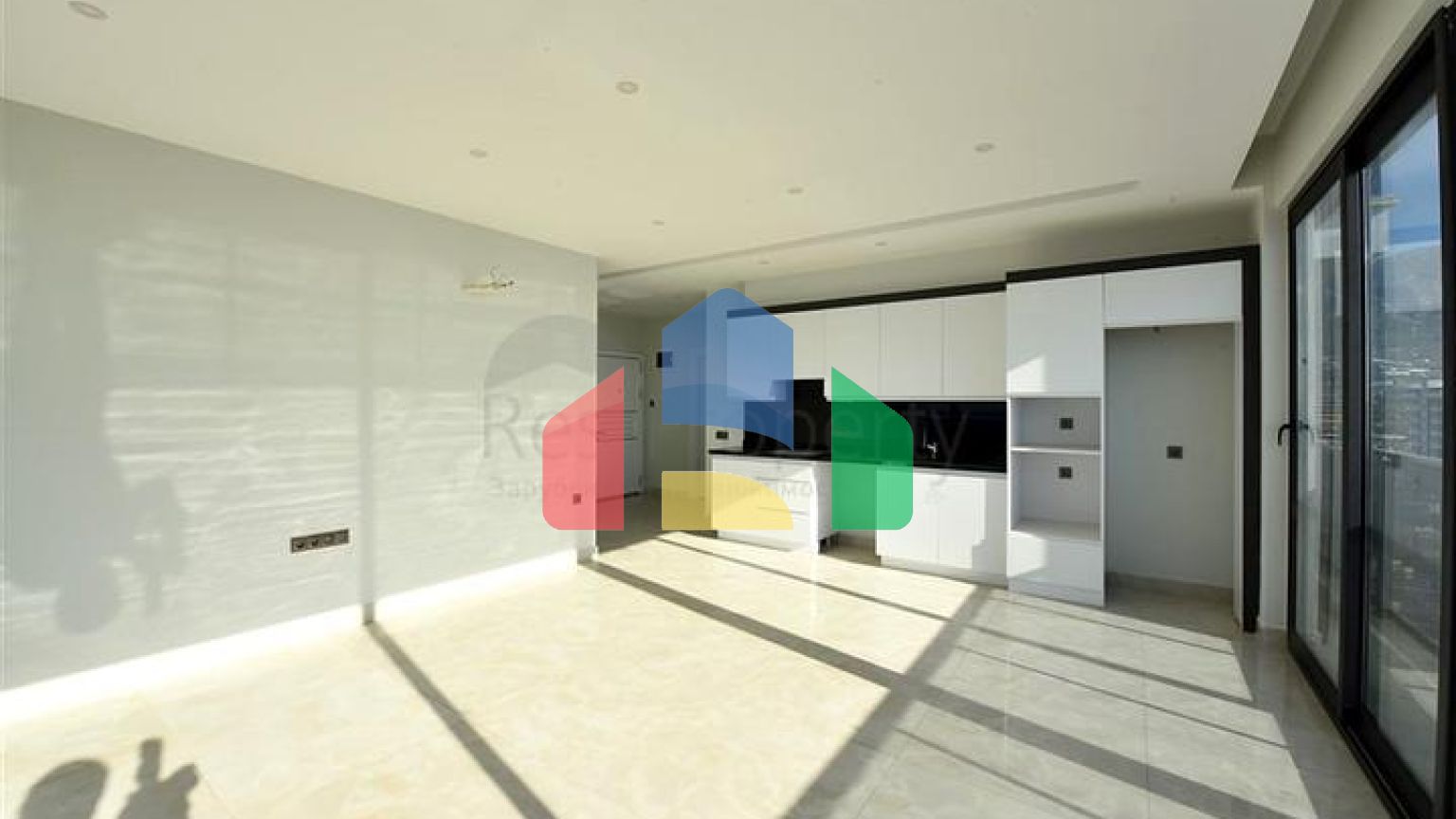 Квартира 2 + 1 з панорамним видом на море в районі Махмутлар