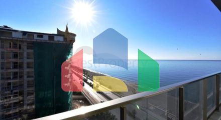 Квартира 2 + 1 з панорамним видом на море в районі Махмутлар