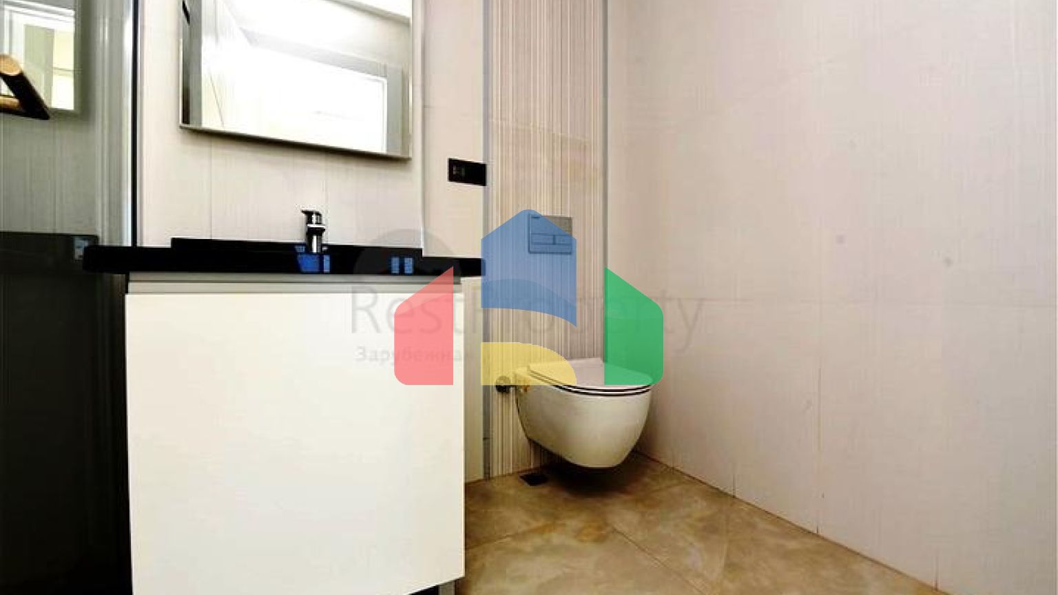 Квартира 2 + 1 з панорамним видом на море в районі Махмутлар