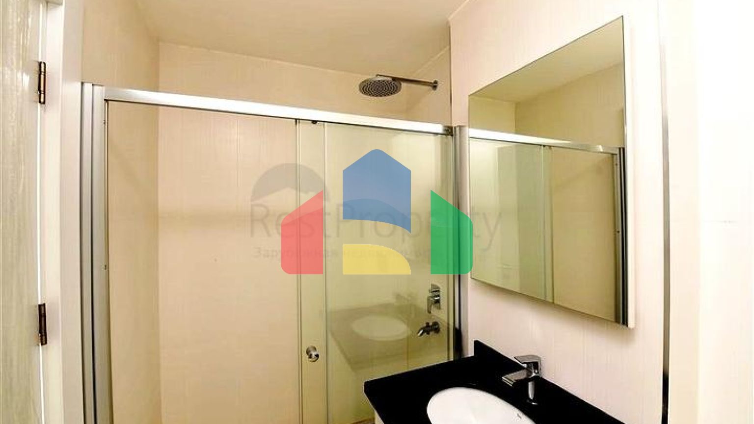 Квартира 2 + 1 з панорамним видом на море в районі Махмутлар