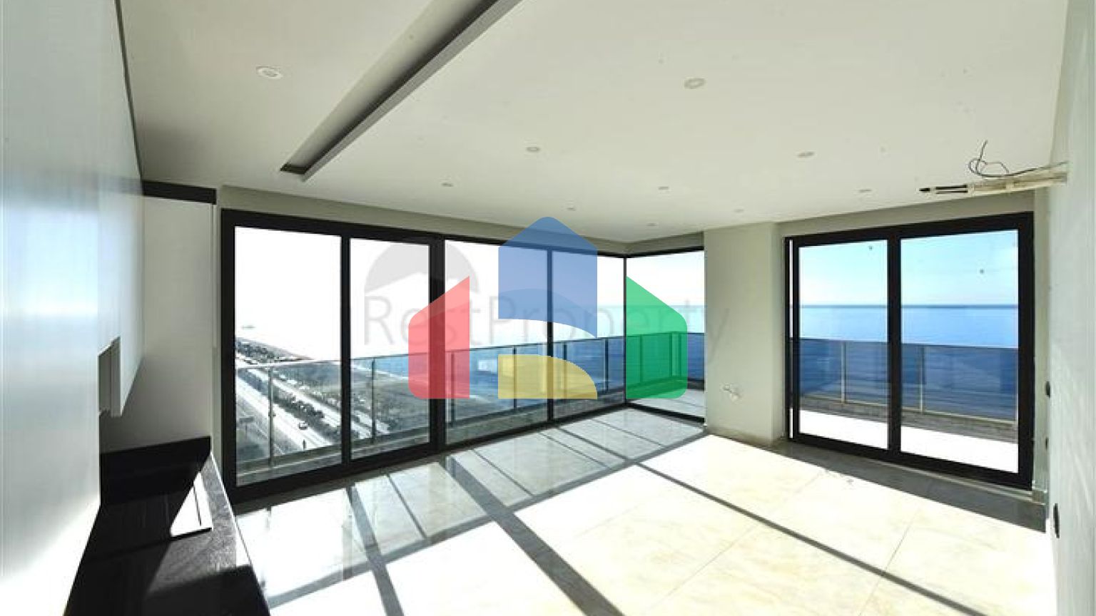 Квартира 2 + 1 з панорамним видом на море в районі Махмутлар