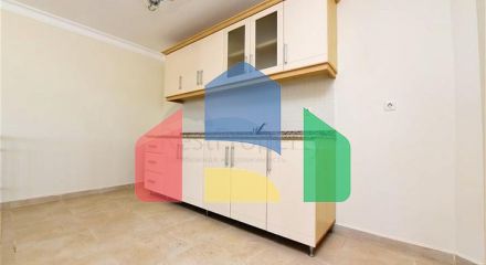 4+1 apartment with separate kitchen in Mahmutlar