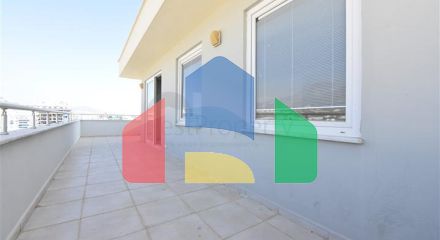 Квартира планировкой 4+1 с отдельной кухней в Махмутларе