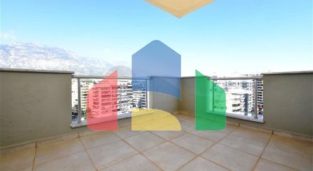 Квартира планировкой 4+1 с отдельной кухней в Махмутларе