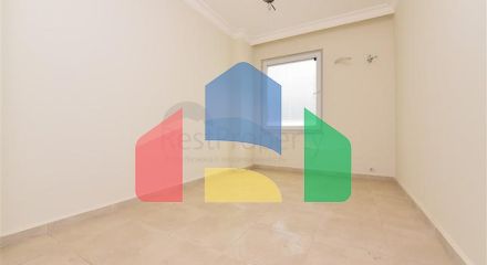 Квартира планировкой 4+1 с отдельной кухней в Махмутларе