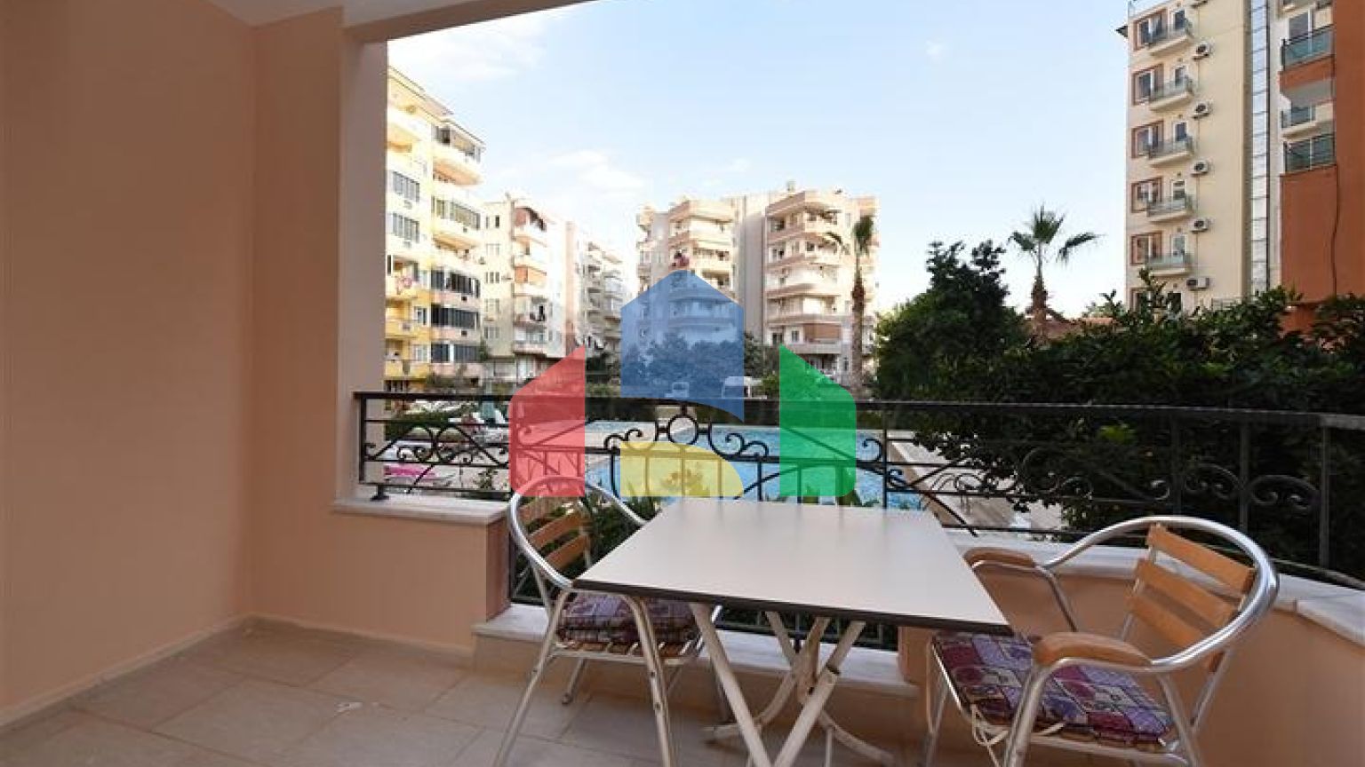 Трикімнатні апартаменти в Махмутларі