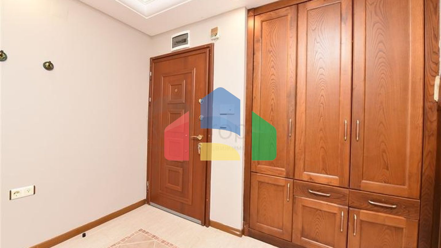 Трикімнатні апартаменти в Махмутларі