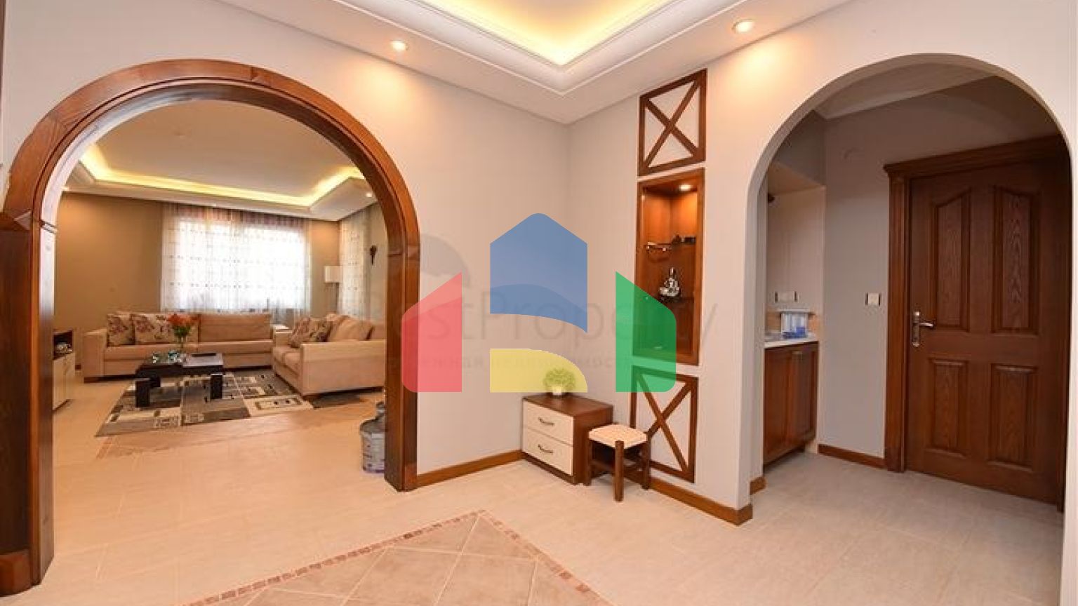 Трикімнатні апартаменти в Махмутларі