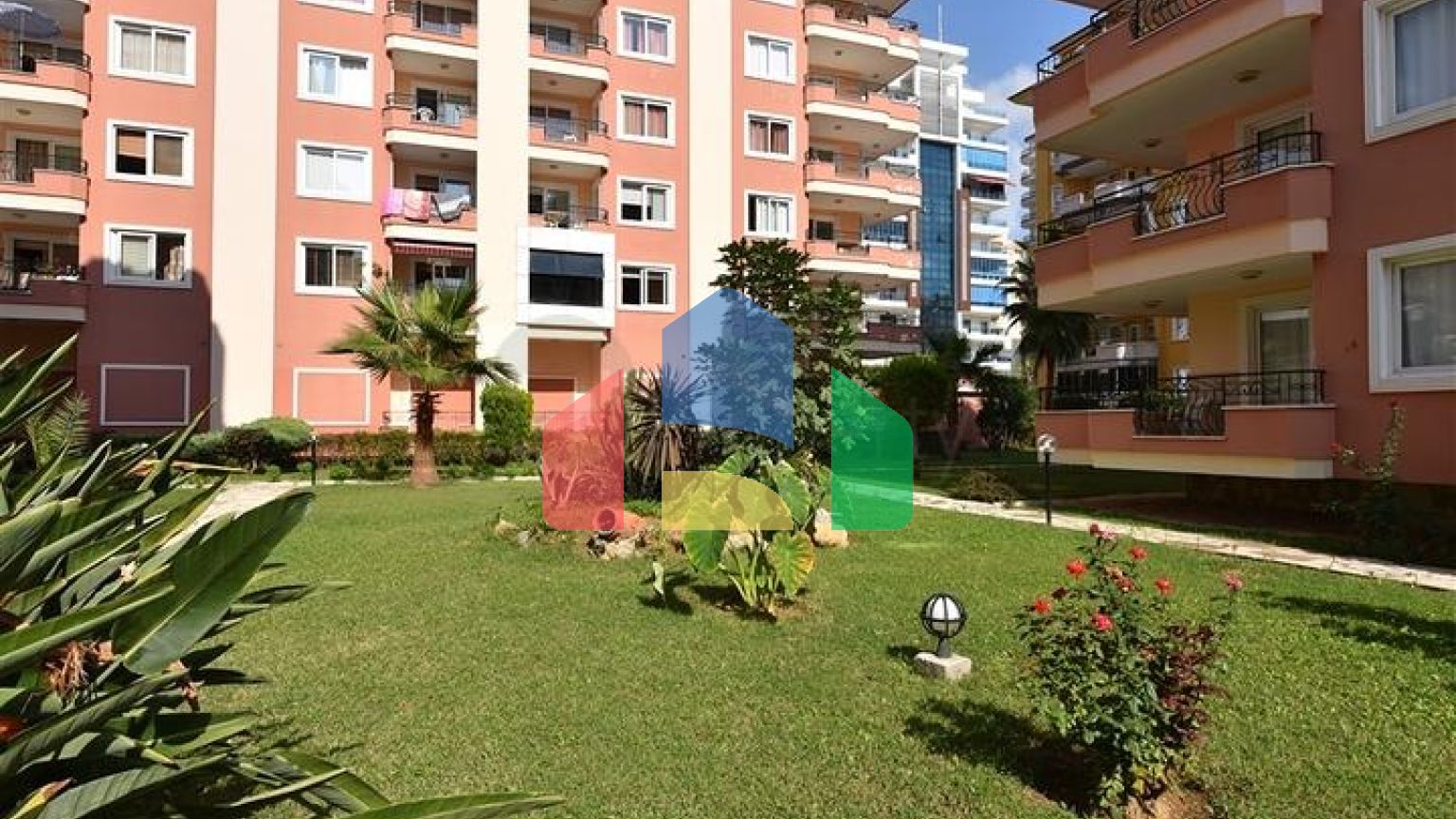 Трикімнатні апартаменти в Махмутларі