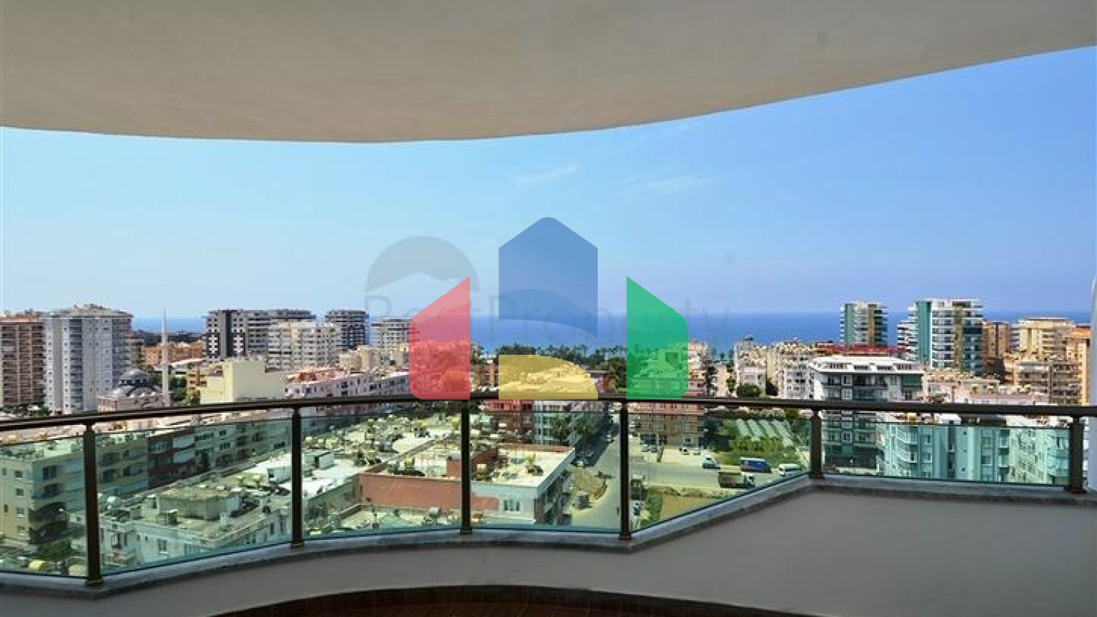 Трехкомнатный пентхаус в районе Махмутлар