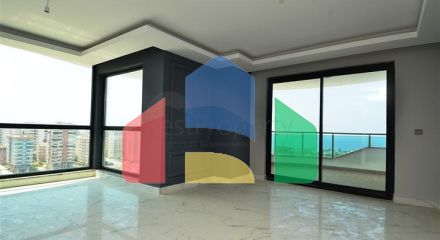 Трехкомнатный пентхаус в районе Махмутлар