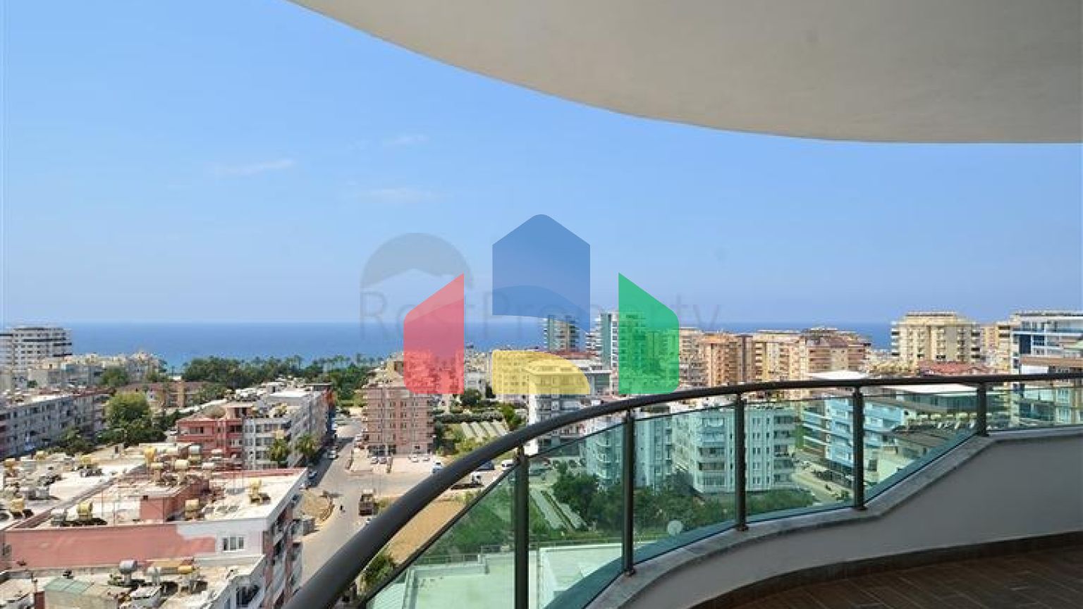 Трехкомнатный пентхаус в районе Махмутлар