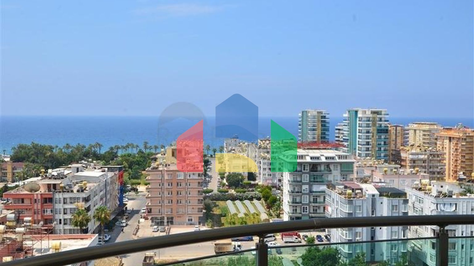 Трехкомнатный пентхаус в районе Махмутлар