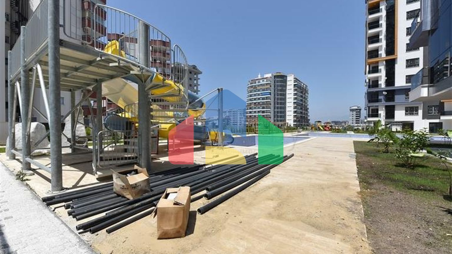 Апартаменти 1+1 в сучасному комплексі на узбережжі Середземного моря