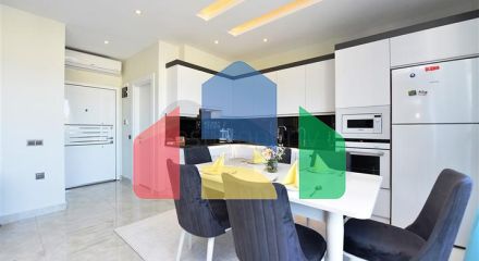 Пентхаус планировкой 2+1 на первой береговой линии в районе Махмутлар