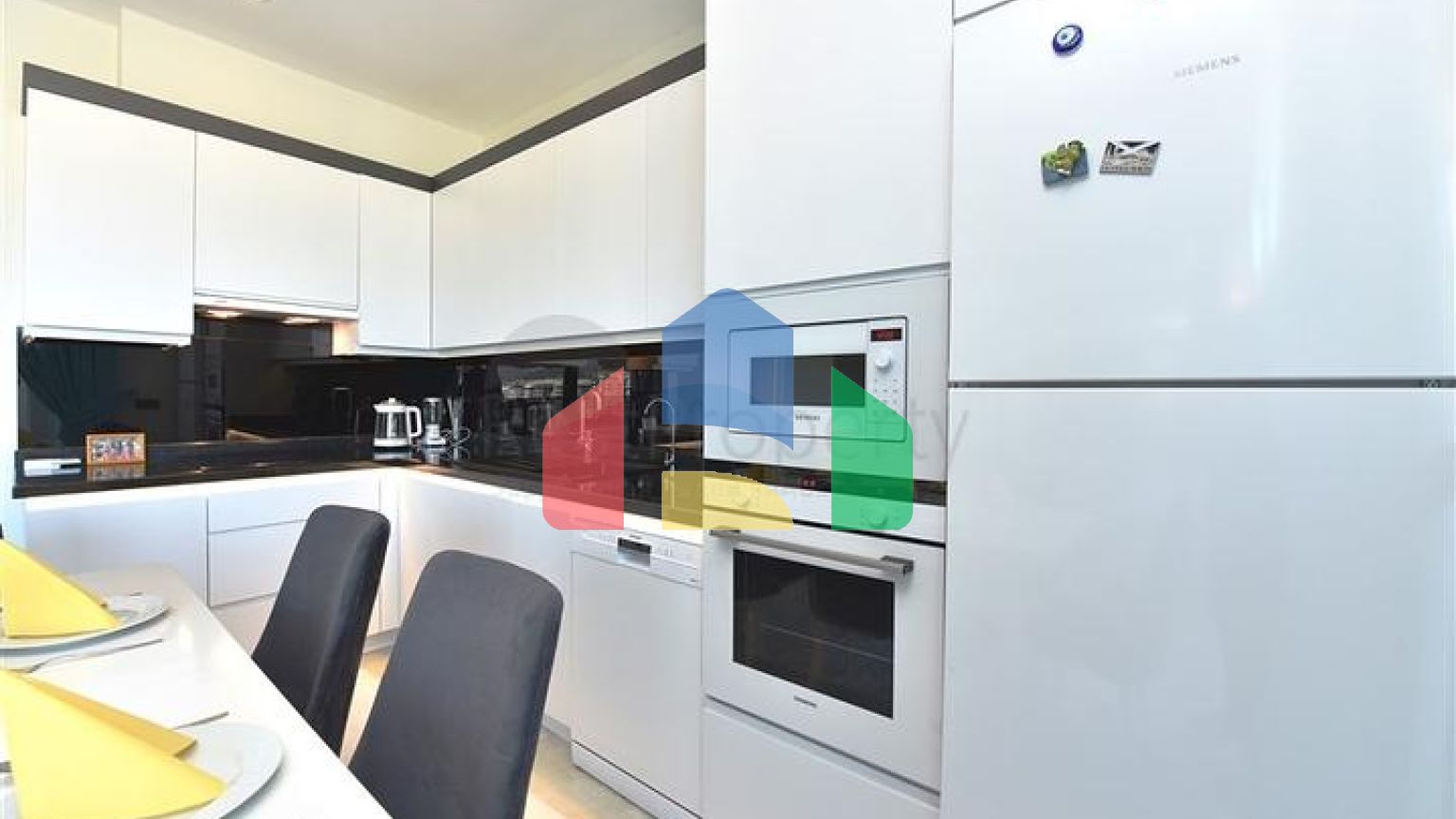 Пентхаус планировкой 2+1 на первой береговой линии в районе Махмутлар