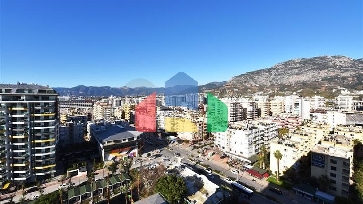 Пентхаус планировкой 2+1 на первой береговой линии в районе Махмутлар