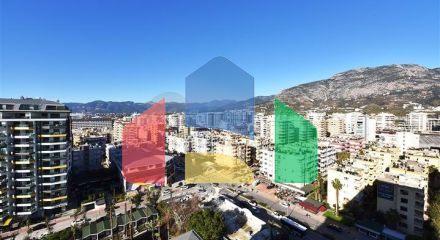 Пентхаус планировкой 2+1 на первой береговой линии в районе Махмутлар