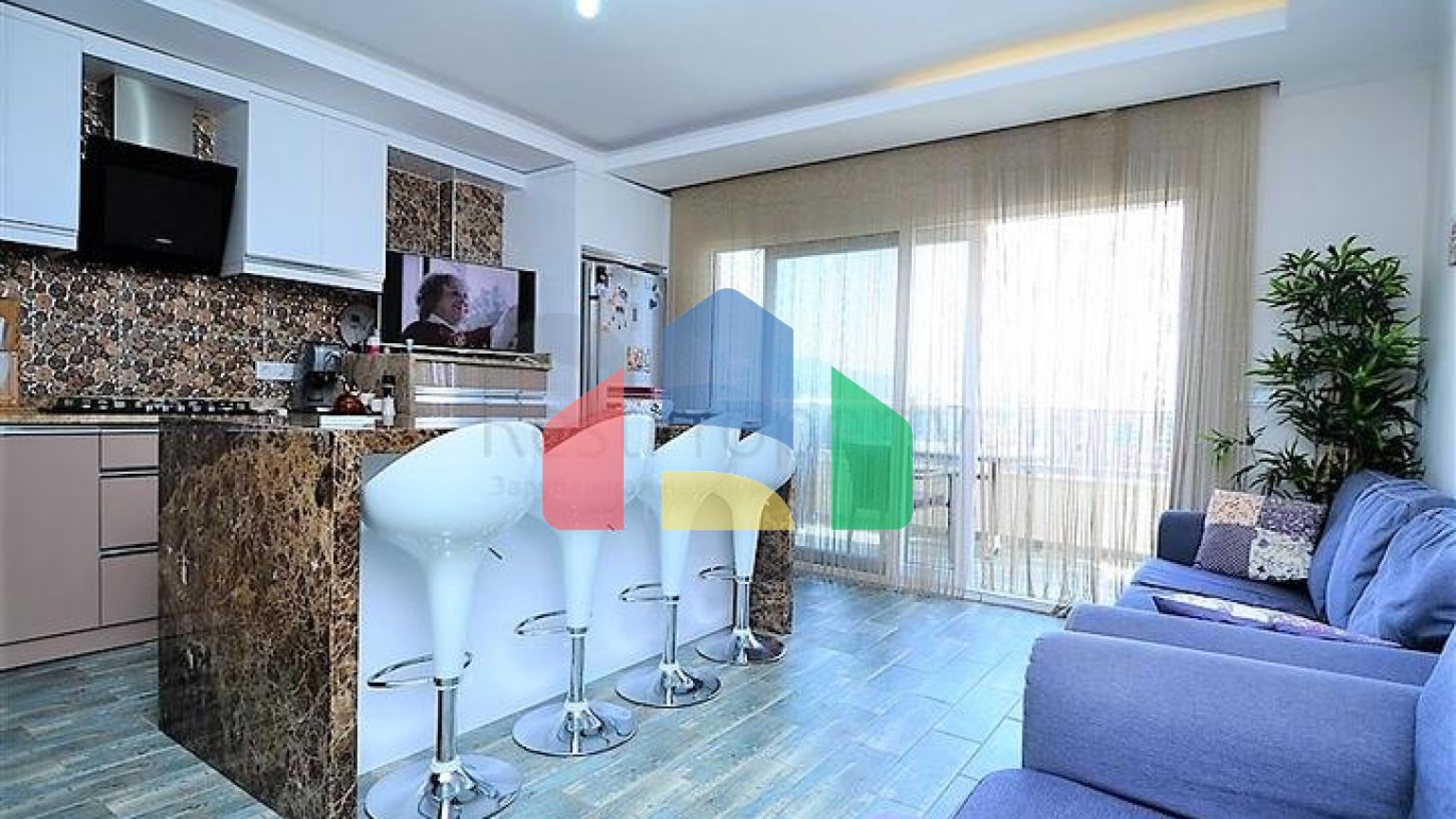 Просторі апартаменти в Махмутларі