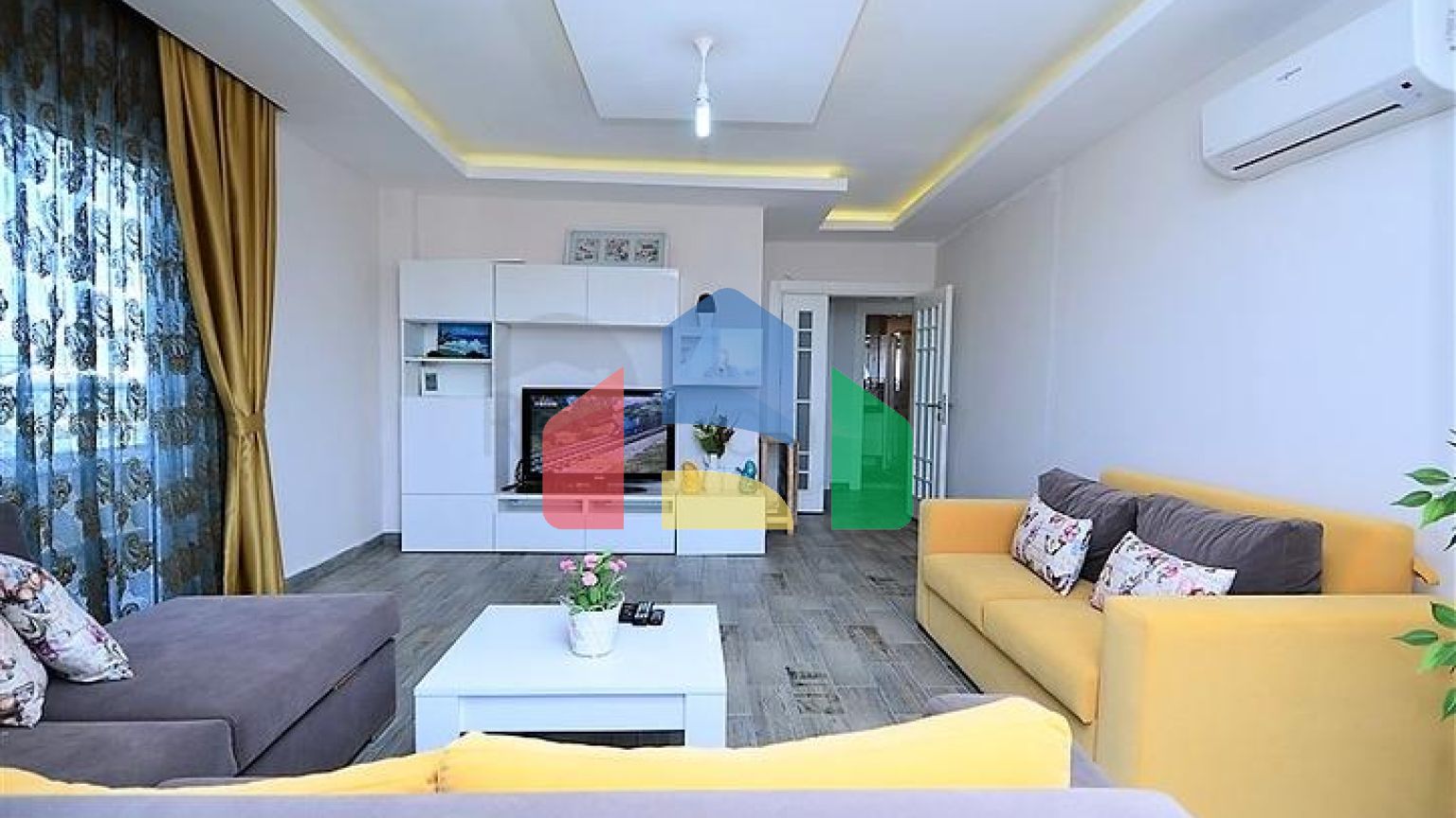 Просторі апартаменти в Махмутларі