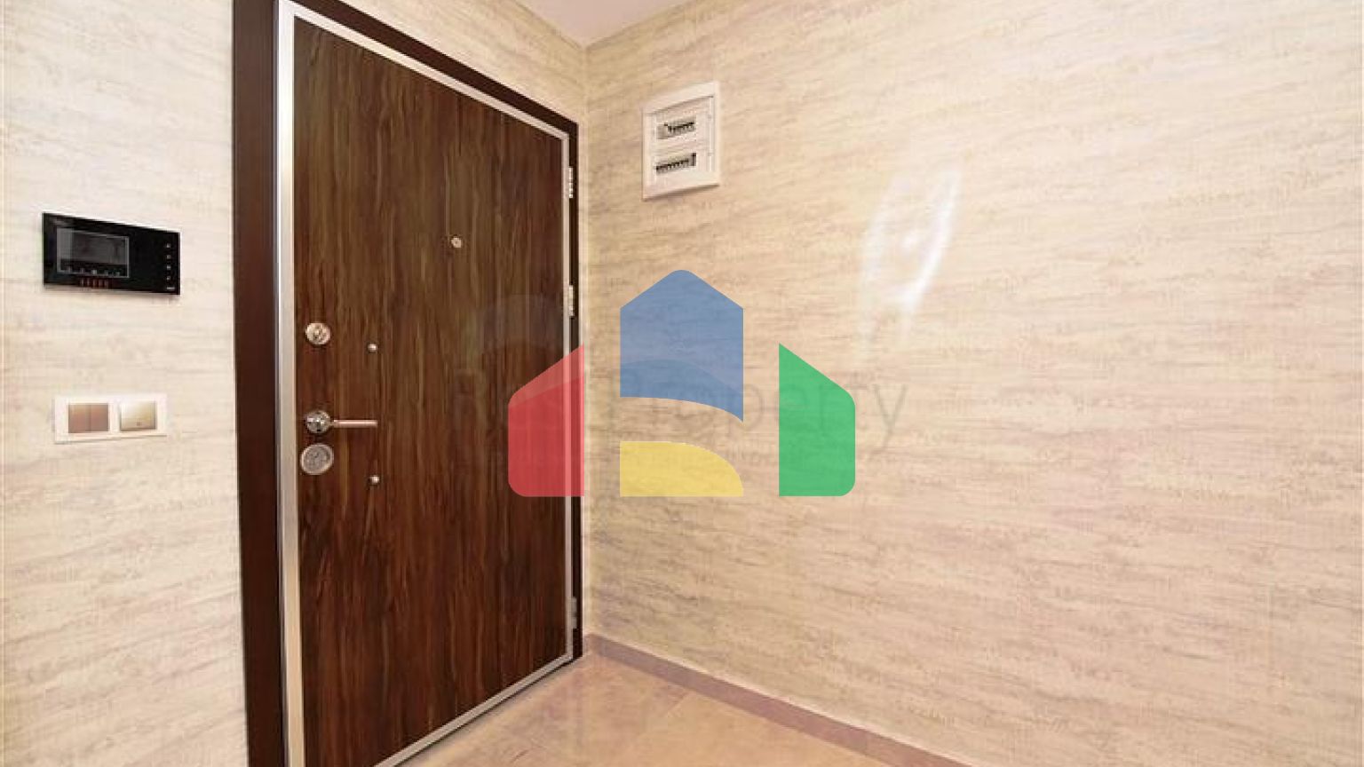 Меблированная трехкомнатная квартира в центре Махмутлара