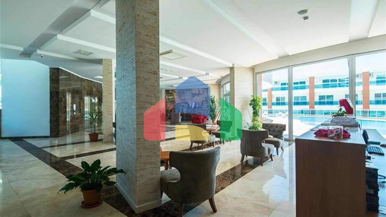 Меблированная трехкомнатная квартира в центре Махмутлара