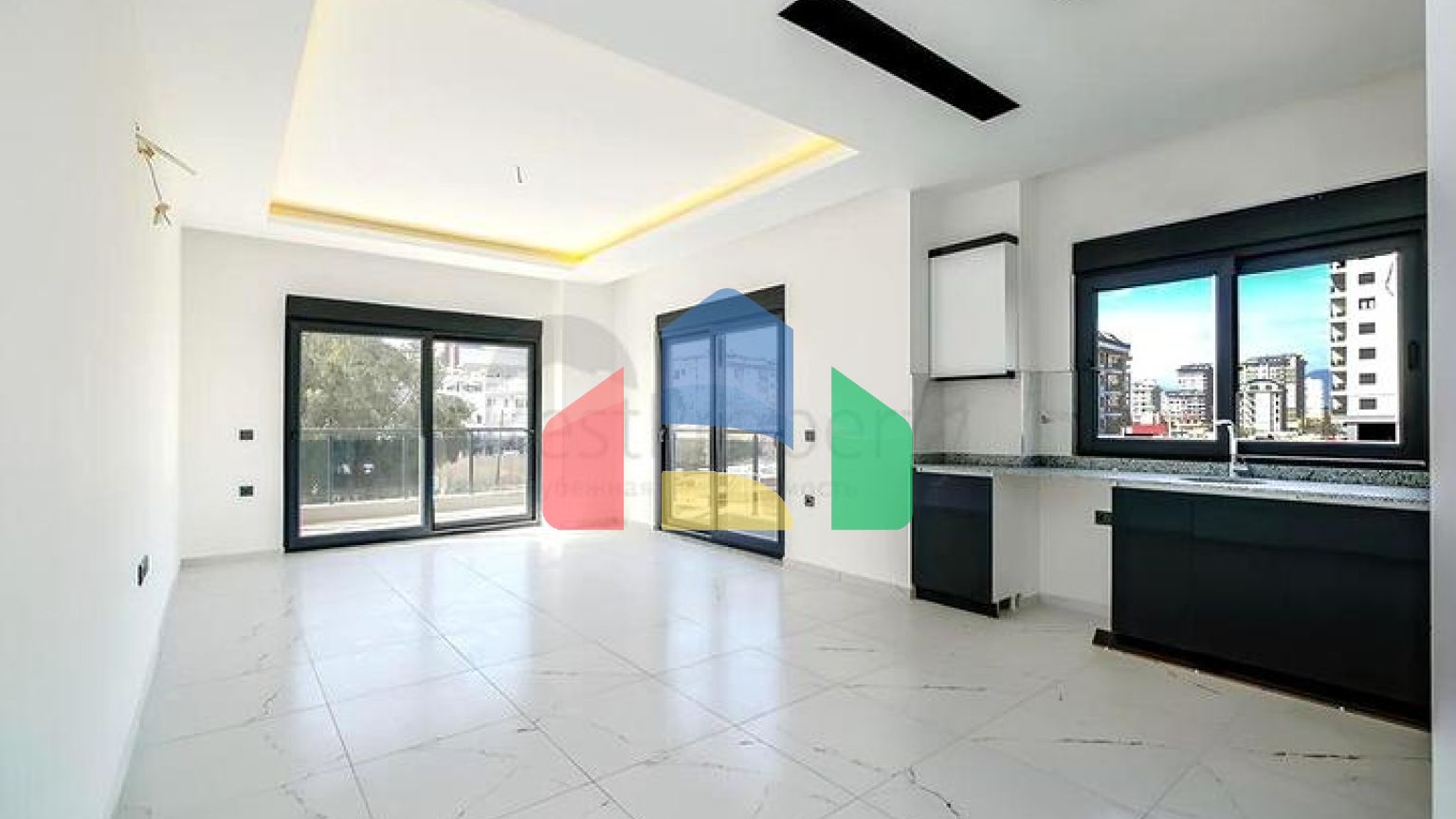 Світла квартира 2+1 в сучасному житловому будинку в районі Махмутлар