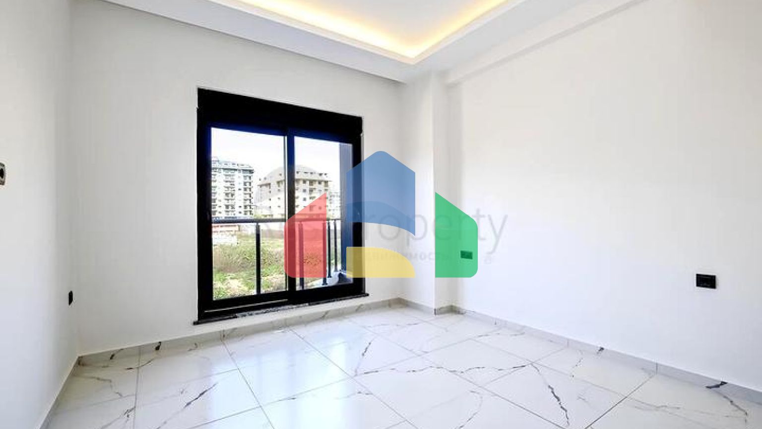 Світла квартира 2+1 в сучасному житловому будинку в районі Махмутлар